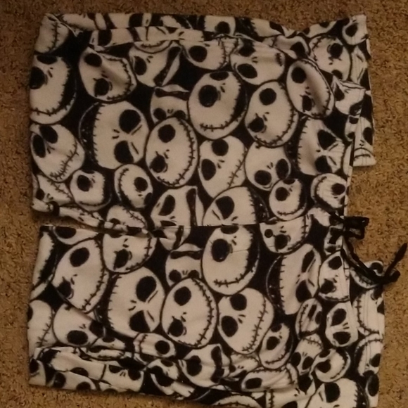 Disney Other - The many faces of Jack Skellington pajamas